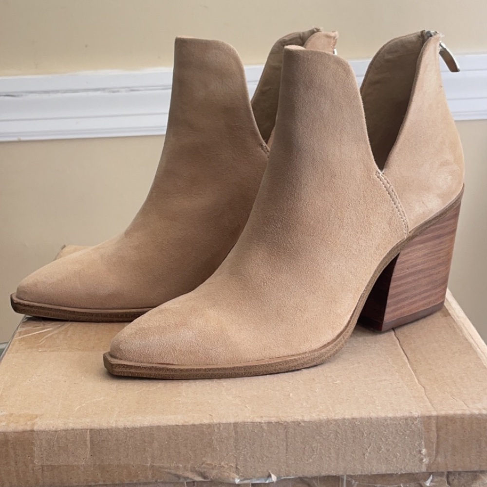 Steve Madden Tan Suede Womens Size 8.5 Alyse Bootie Fashion Boot